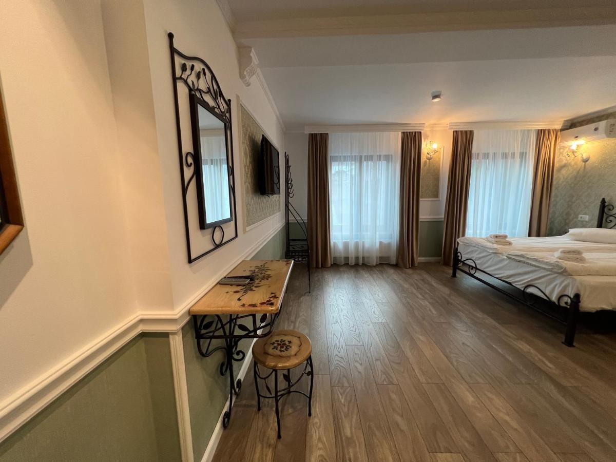 Hotel Boutique Cathedral Plaza Residences Room For Rent Downtown Bucarest Extérieur photo